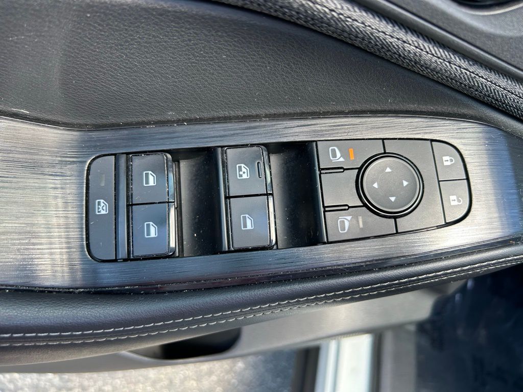 Thumbnail: 2022 Nissan Rogue - 16