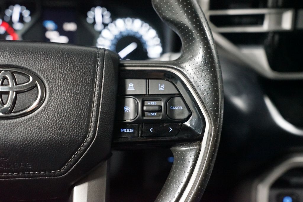 Thumbnail: 2024 Toyota Tundra - 14