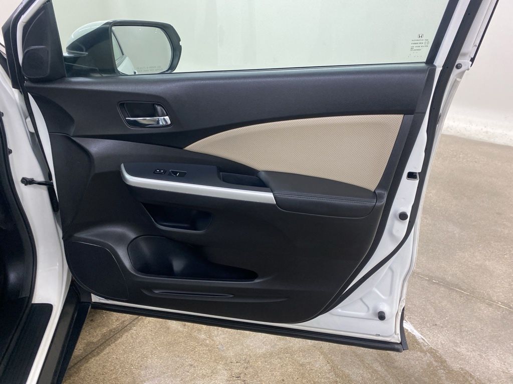 2016 Honda CR-V Touring photo