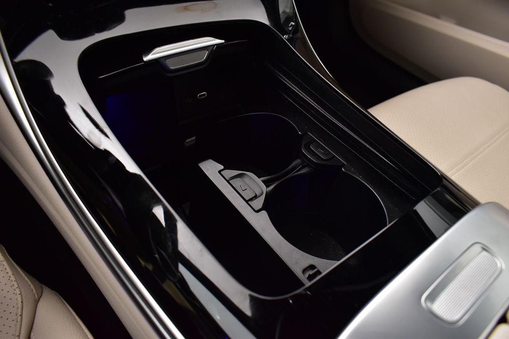 Thumbnail: 2022 Mercedes-Benz C-Class - 21