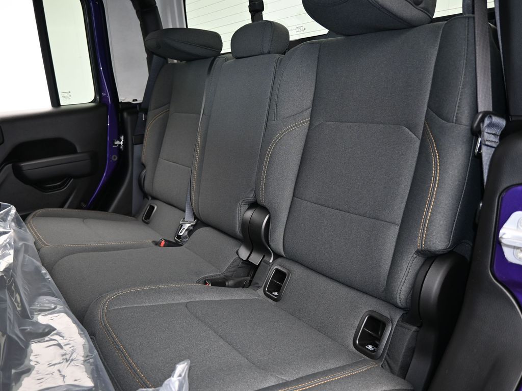 New 2026 reign Jeep Sport S image 27