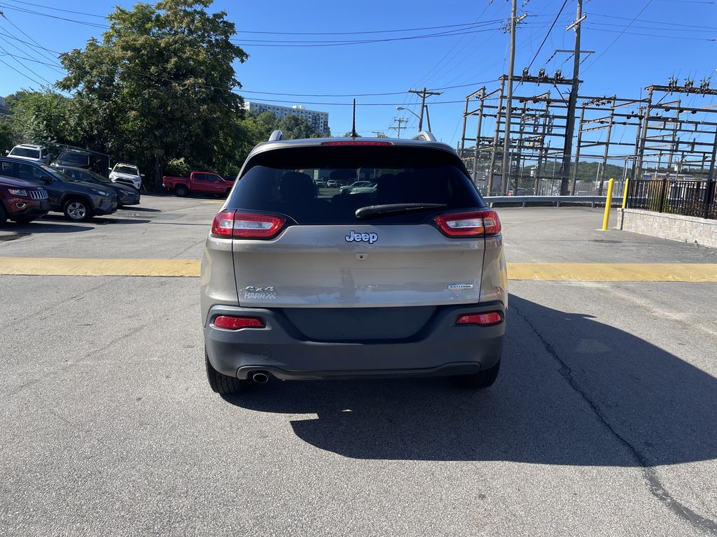 Used 2017 Jeep Cherokee SUV