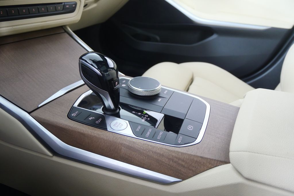 Thumbnail: 2019 BMW 3 Series - 22