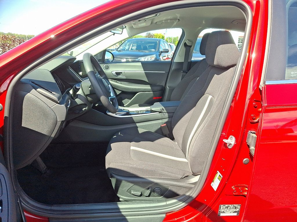 Thumbnail: 2023 Hyundai Sonata - 14