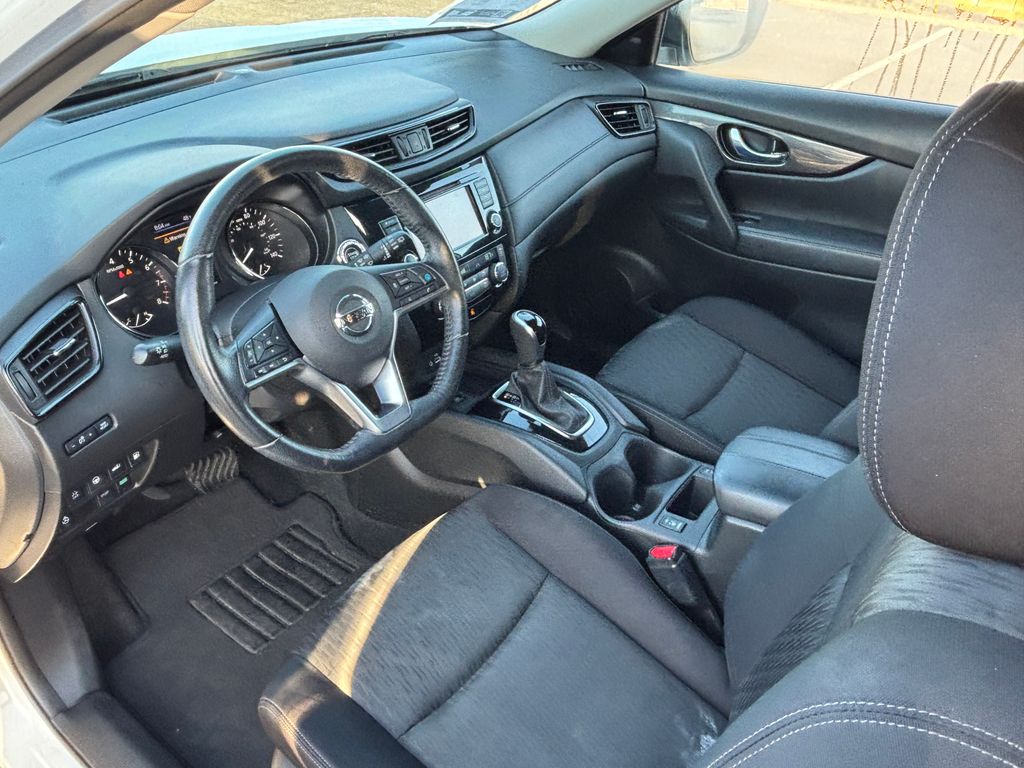 Thumbnail: 2019 Nissan Rogue - 9