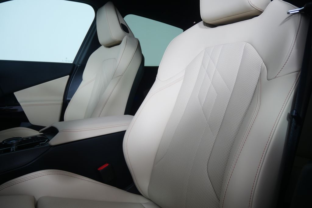 Thumbnail: 2026 BMW X3 - 10