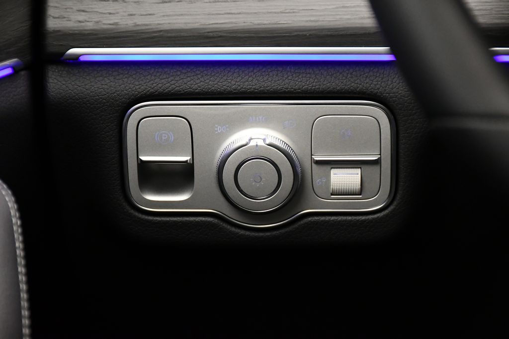 Thumbnail: 2026 Mercedes-Benz GLE - 21