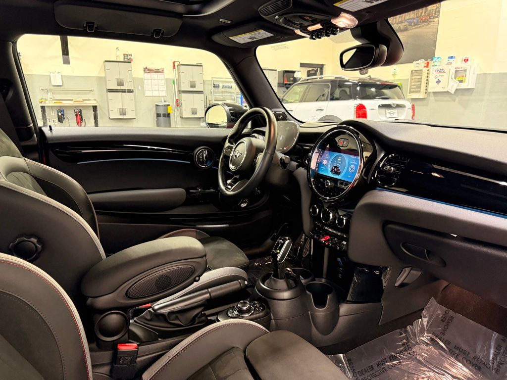 Thumbnail: 2024 MINI Cooper - 23