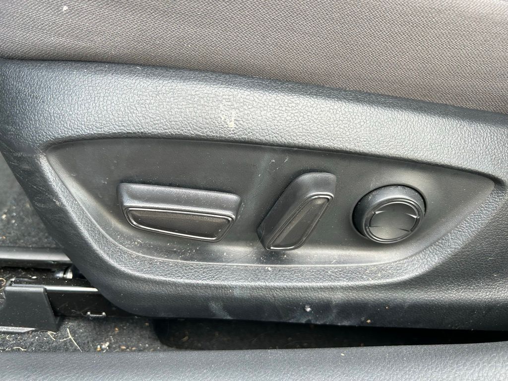 Thumbnail: 2024 Toyota Camry - 16