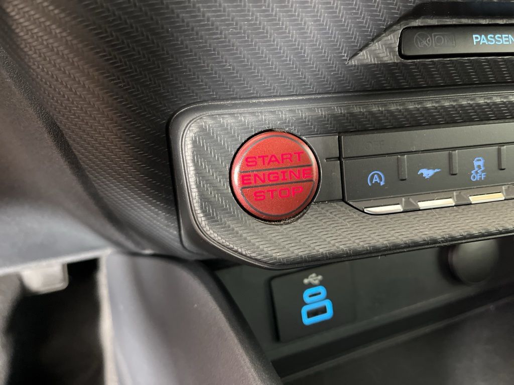 2024 Ford Mustang  29