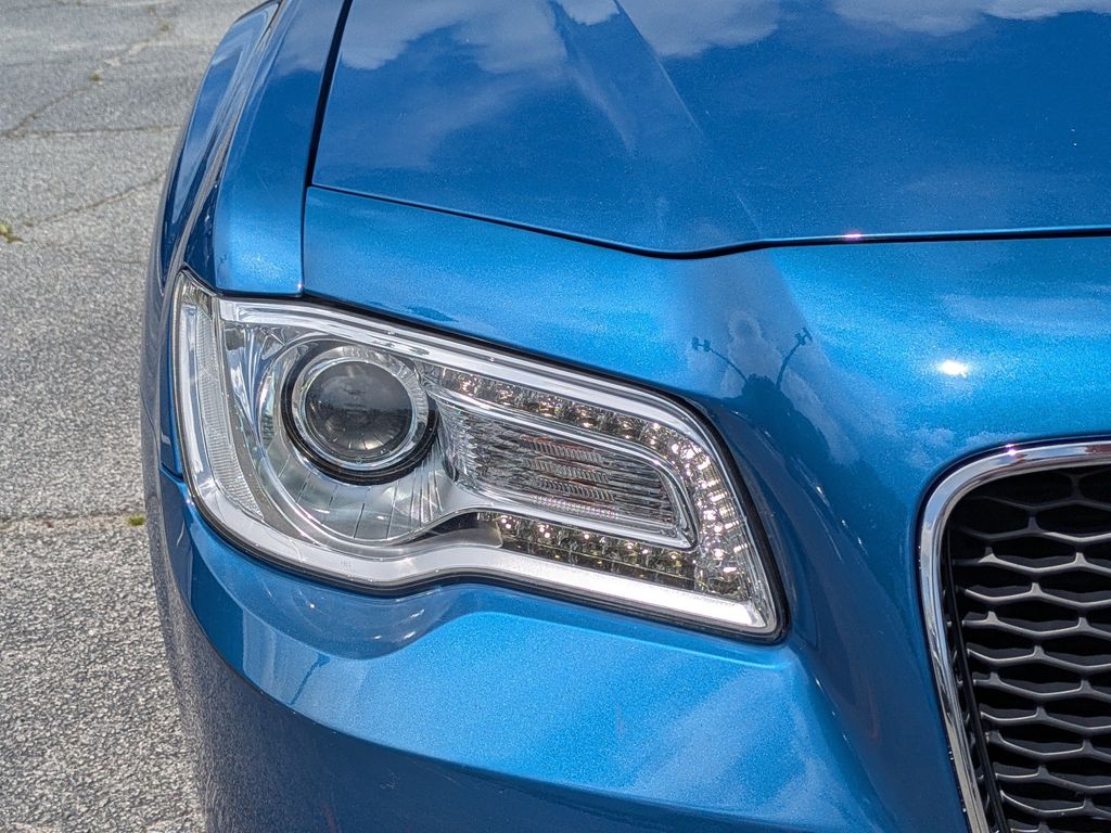 2022 Chrysler 300 Touring