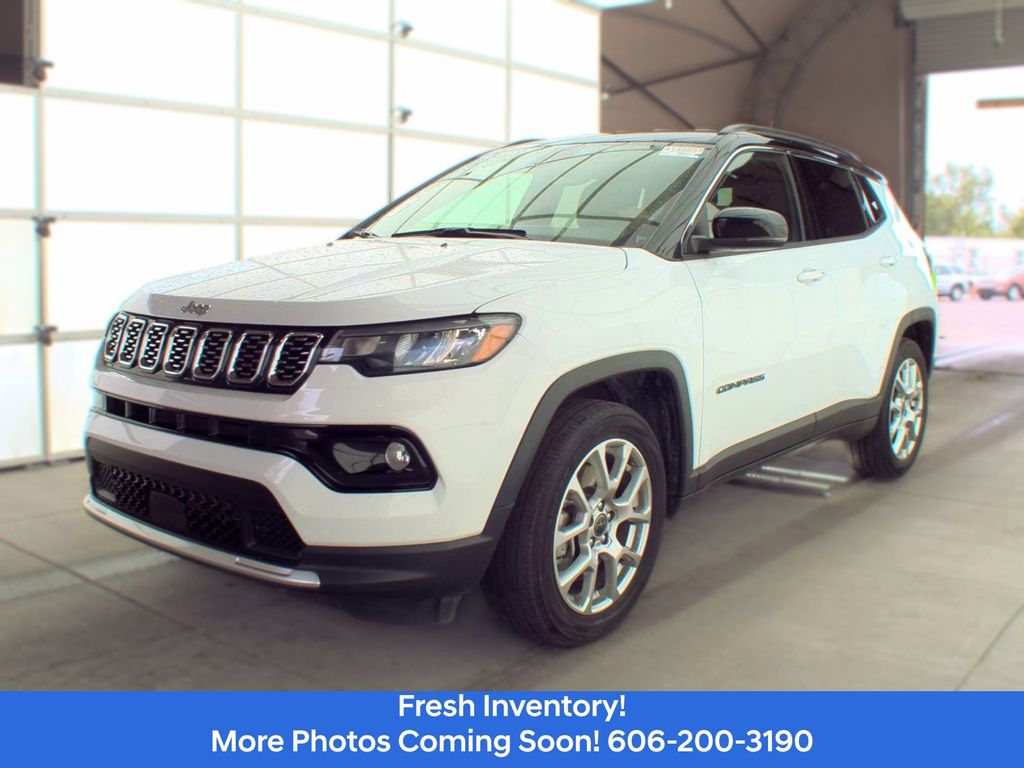 Bright White Clearcoat 2025 Jeep Compass SUV / Crossover Four-Wheel Drive 8-Speed Automatic