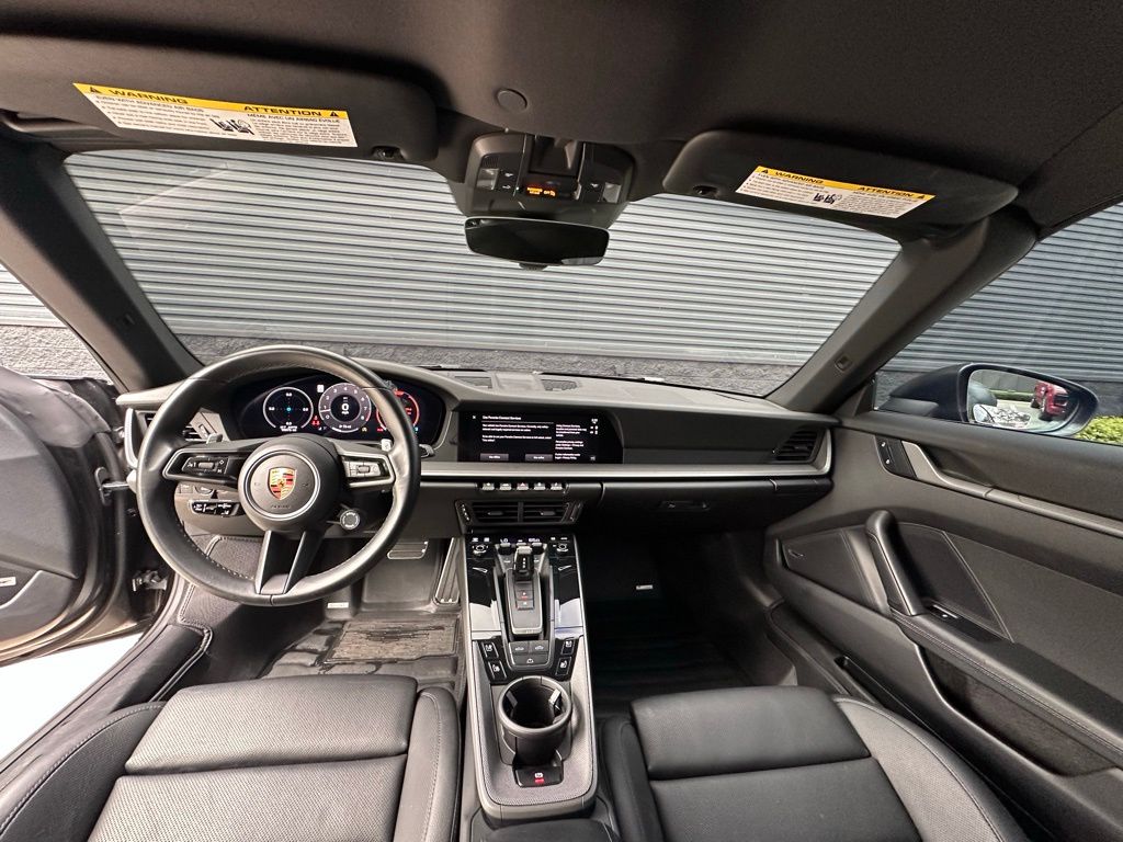 Thumbnail: 2025 Porsche 911 - 6