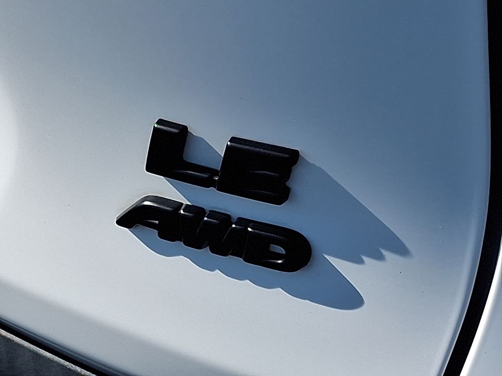 Thumbnail: 2022 Toyota RAV4 - 30