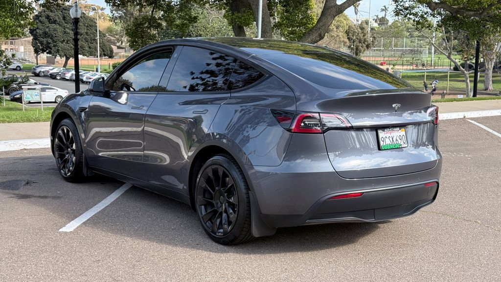 Used 2022 Tesla Model Y Long Range 4D Sport Utility
