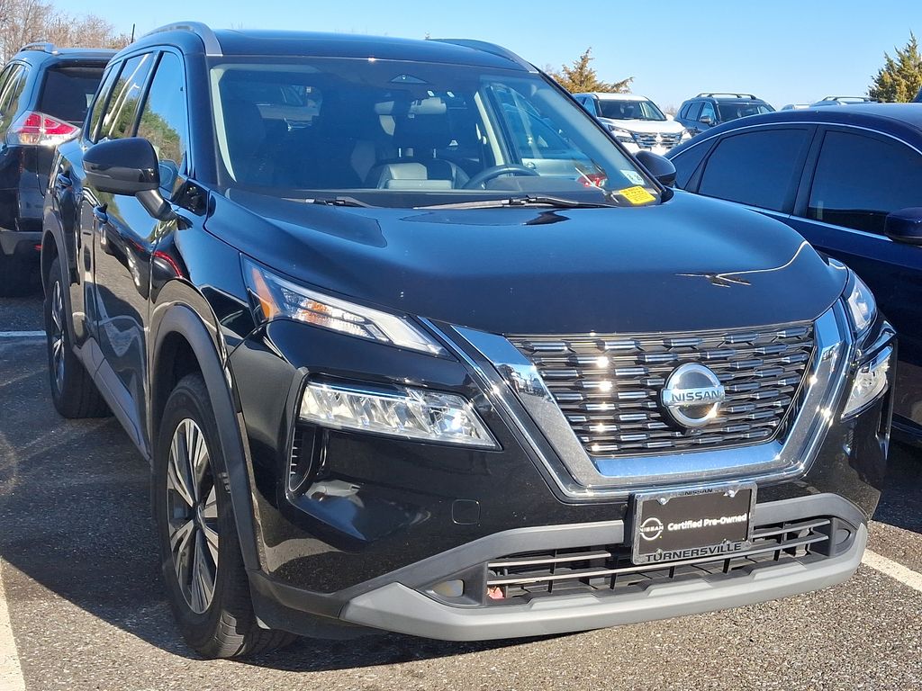 2021 Nissan Rogue SV 3