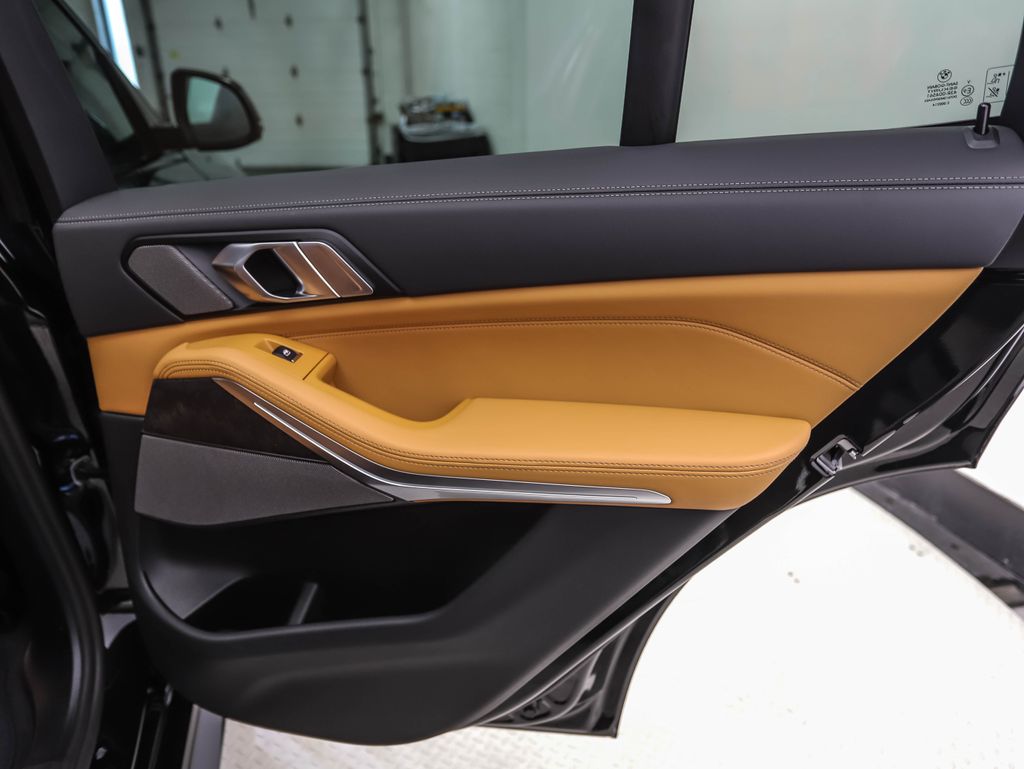 2026 BMW X5 xDrive50e 23