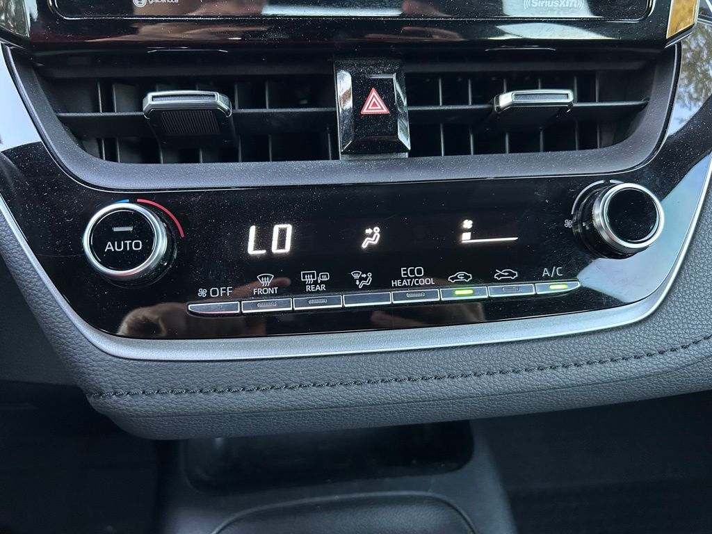 Thumbnail: 2022 Toyota Corolla - 24