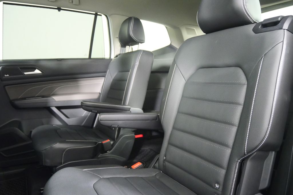 Thumbnail: 2021 Volkswagen Atlas - 16