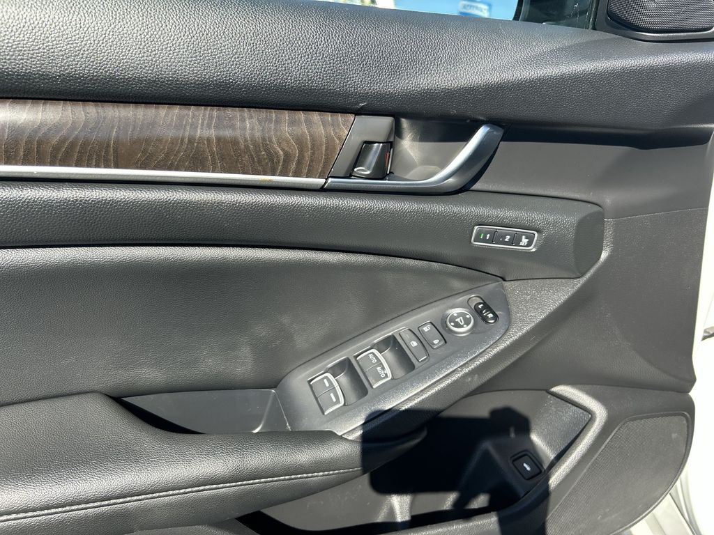 Thumbnail: 2020 Honda Accord - 13