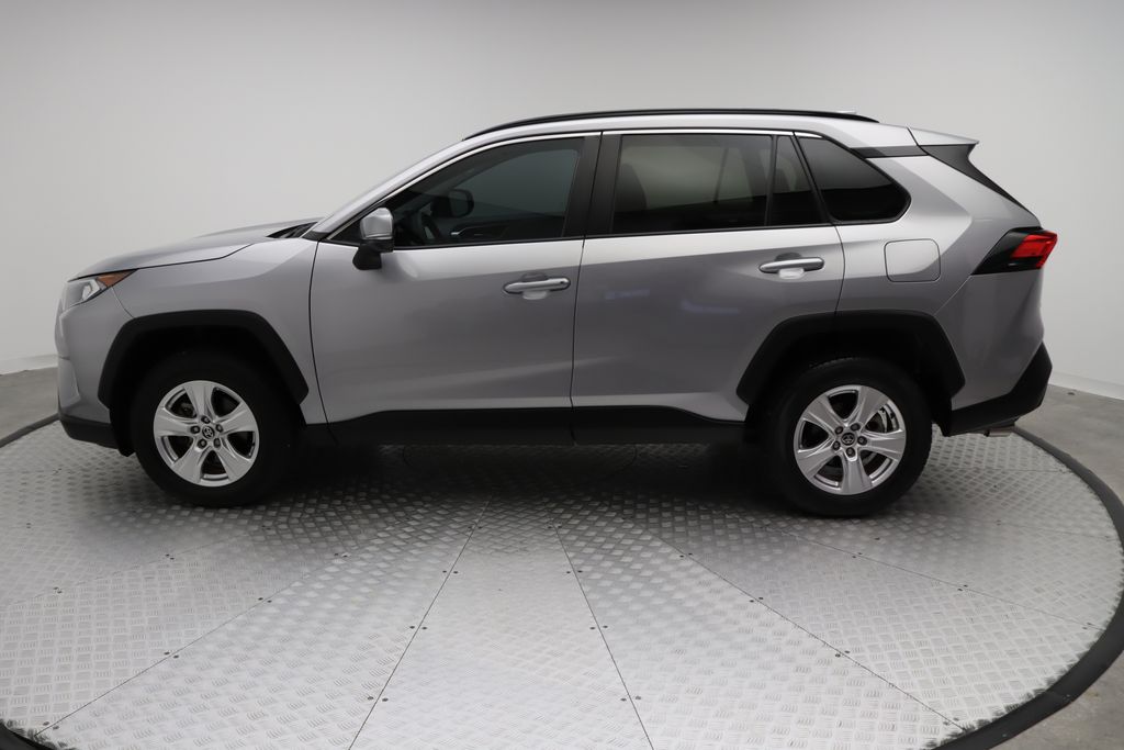 2021 Toyota RAV4 XLE 12