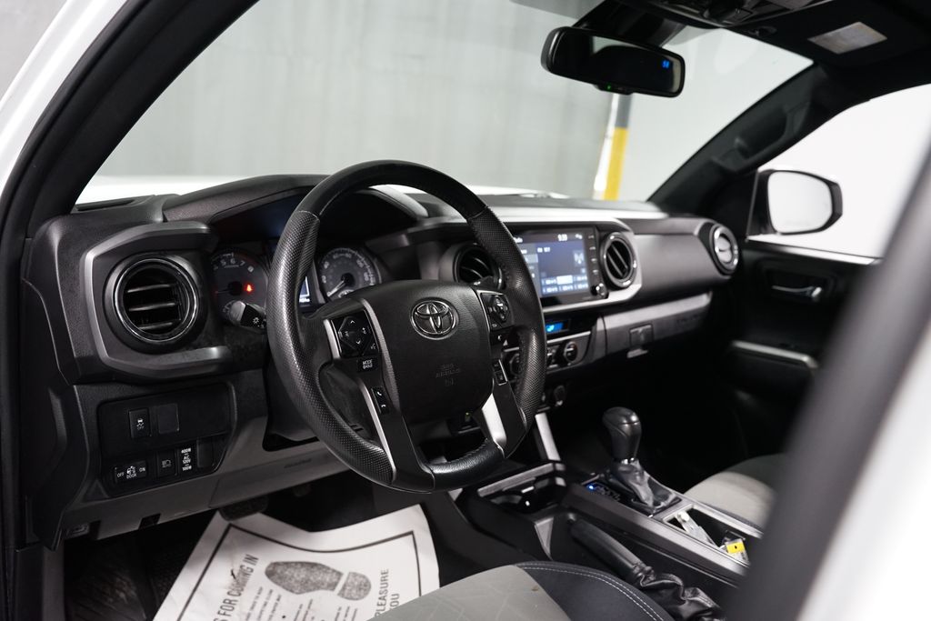 Thumbnail: 2021 Toyota Tacoma - 12