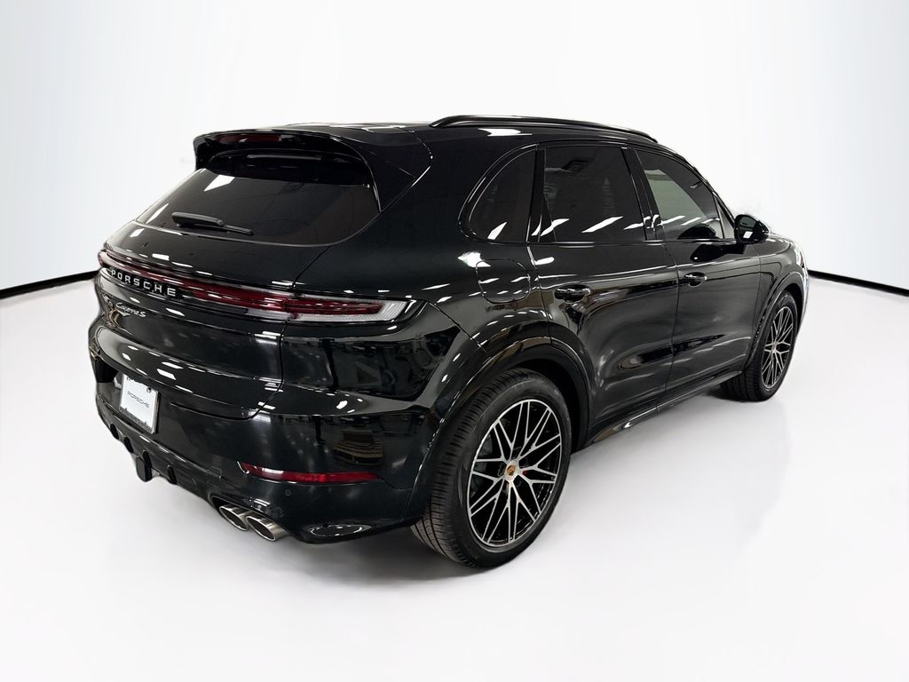 Thumbnail: 2026 Porsche Cayenne - 7