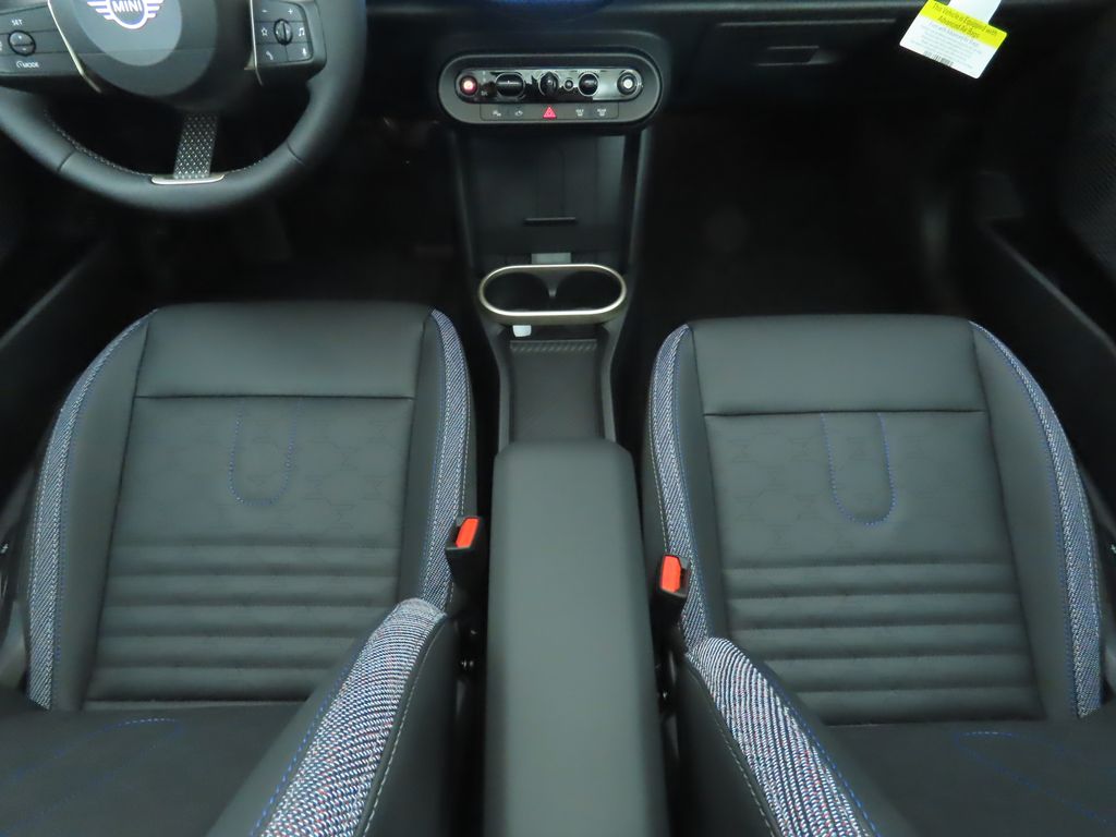 Thumbnail: 2026 MINI Cooper - 18