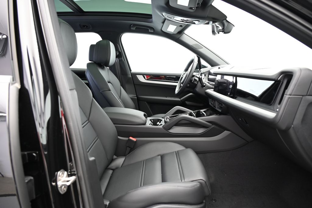 2024 Porsche Cayenne  23