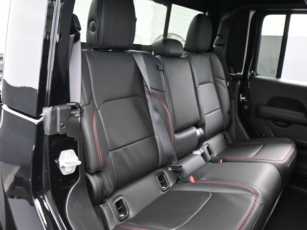 New 2026 Black Clearcoat Jeep Rubicon image 30