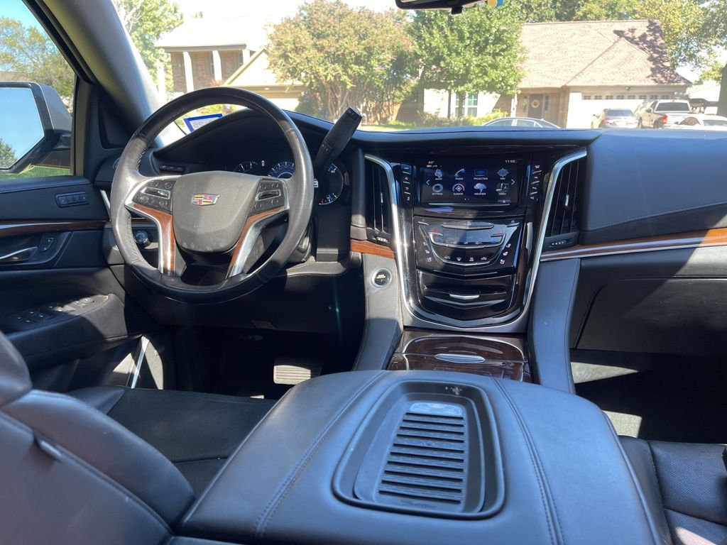 2019 Cadillac Escalade ESV Premium 19