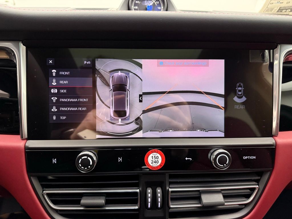 Thumbnail: 2026 Porsche Macan - 18