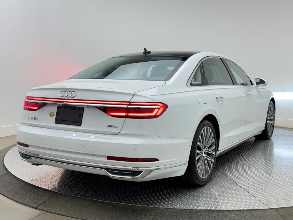 2021 Audi A8 L 12