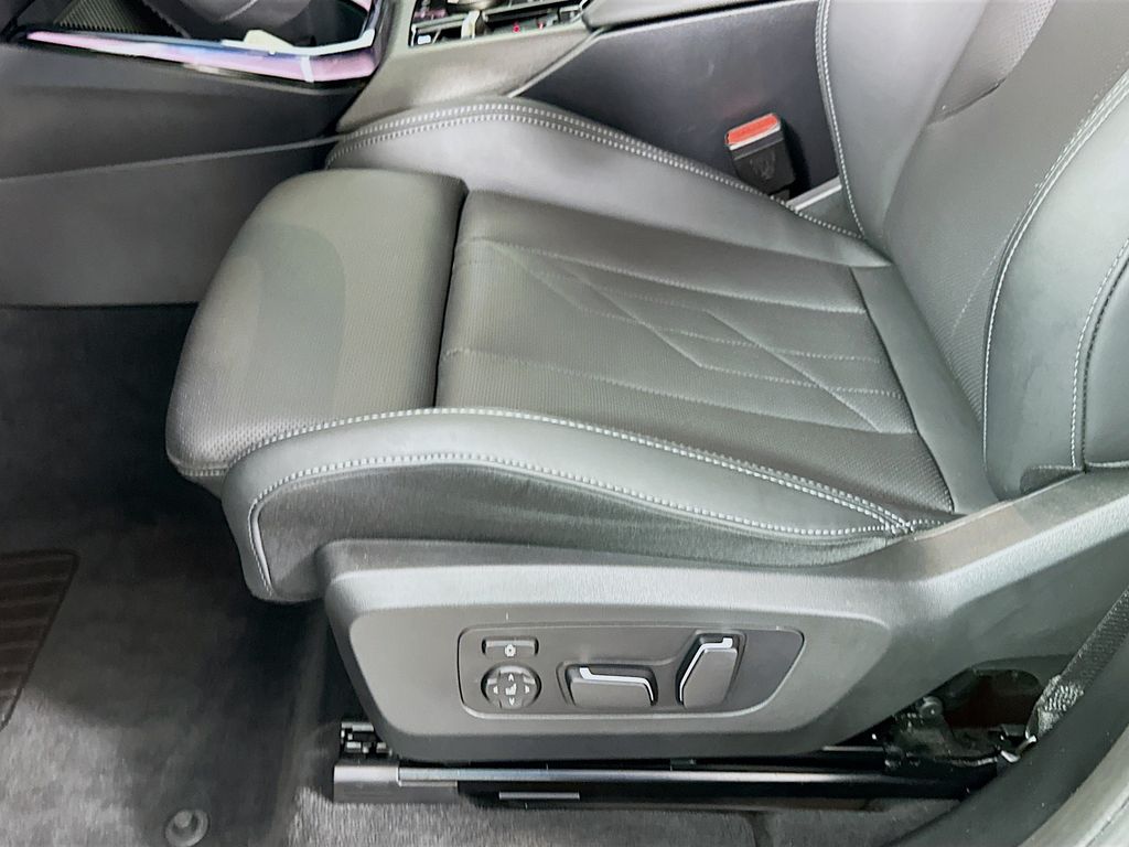 Thumbnail: 2025 BMW X3 - 19