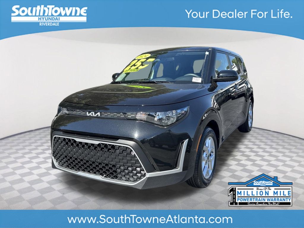 Fusion Black 2025 Kia Soul LX FWD SUV / Crossover Front-Wheel Drive Continuously Variable Transmission