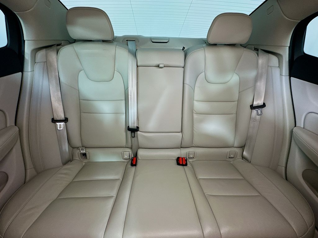 Used 2023 Blue Volvo Ultimate image 13