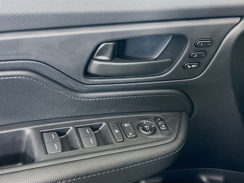 Thumbnail: 2026 Honda Odyssey - 19