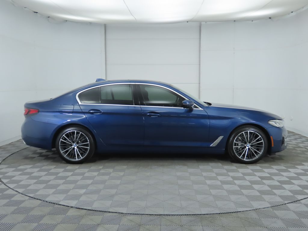 Thumbnail: 2023 BMW 5 Series - 4