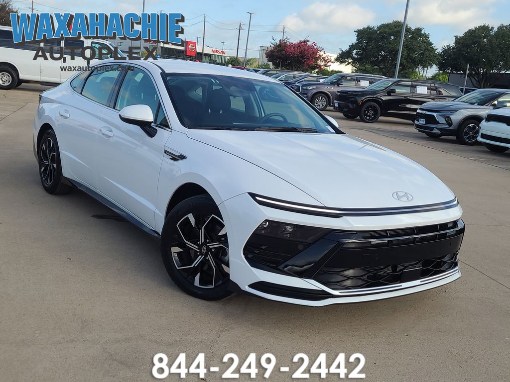 Serenity White 2025 Hyundai Sonata SEL FWD Sedan Front-Wheel Drive 8-Speed Automatic