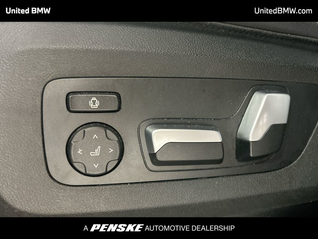 Thumbnail: 2021 BMW X5 - 12