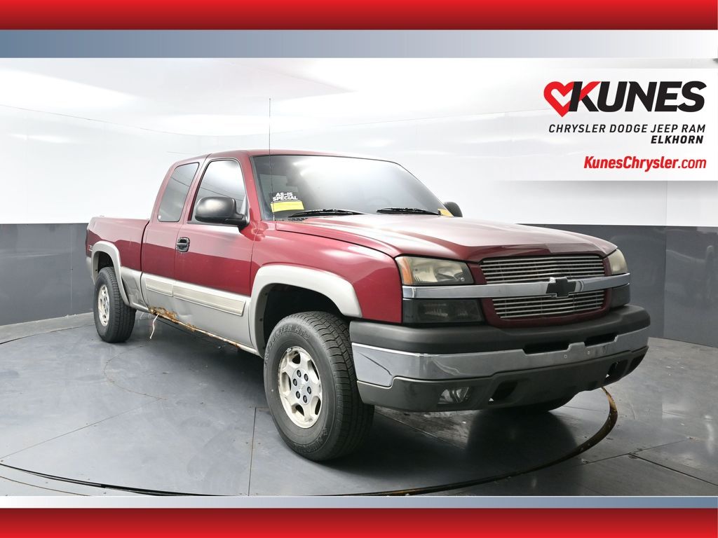 Sport Red Metallic 2004 Chevrolet Silverado 1500 Z71 Extended Cab 4WD Pickup Truck Four-Wheel Drive 4-Speed Automatic Overdrive