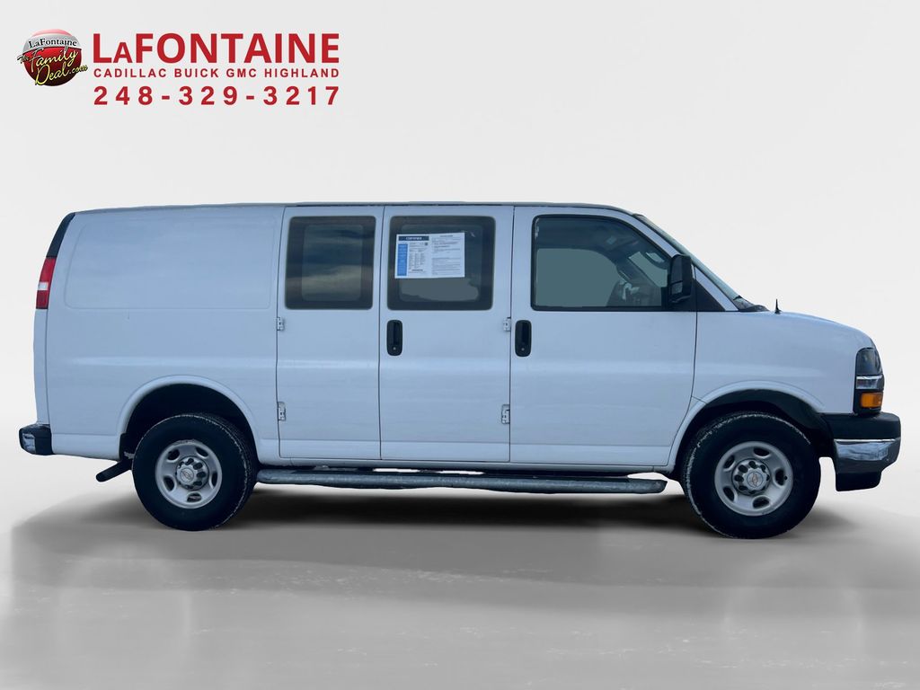 2022 Chevrolet Express 2500 Work Van 8