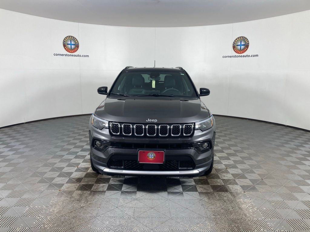 Used 2024 Gray Jeep Limited image 17