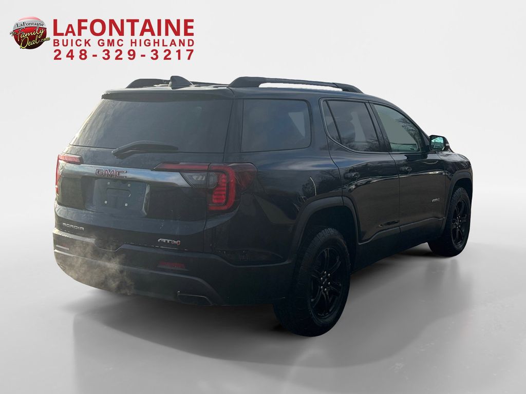 2022 GMC Acadia AT4 7