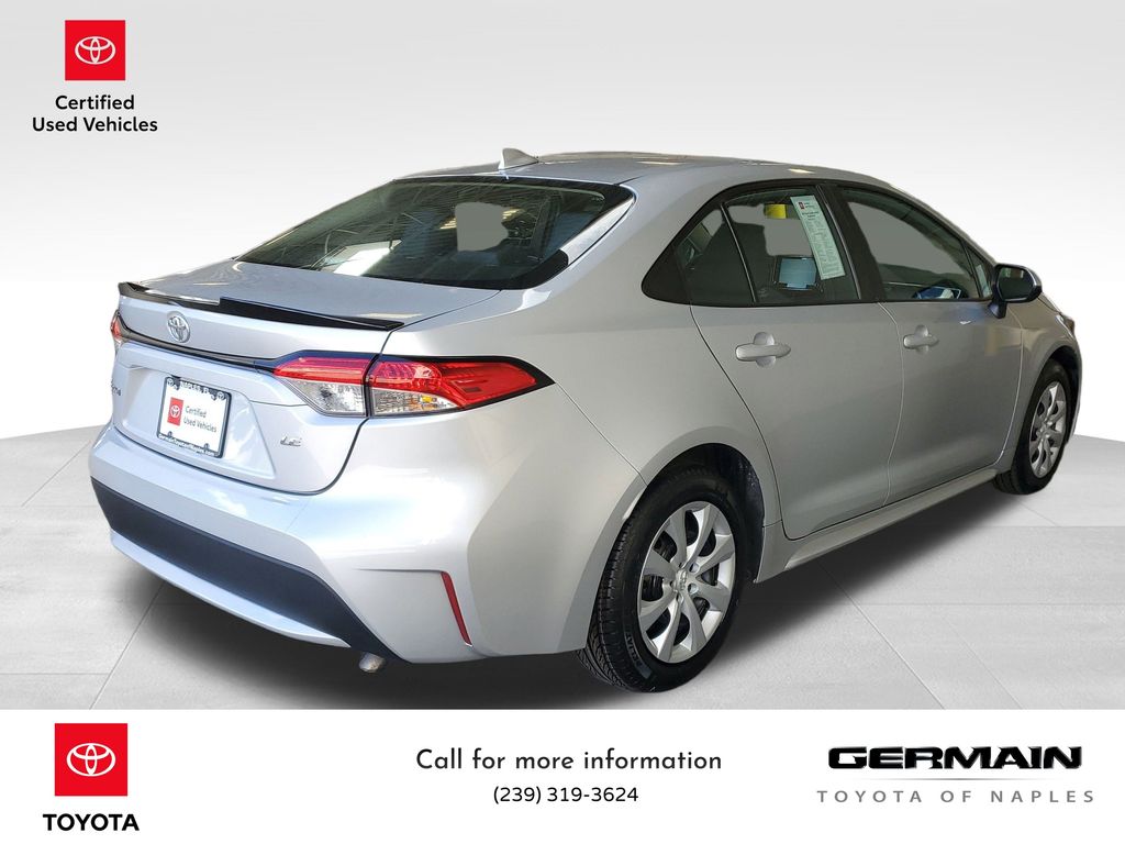 2022 Toyota Corolla LE photo 5