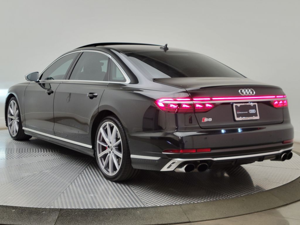 Thumbnail: 2023 Audi S8 - 4