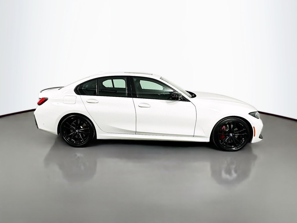 Thumbnail: 2024 BMW 3 Series - 4