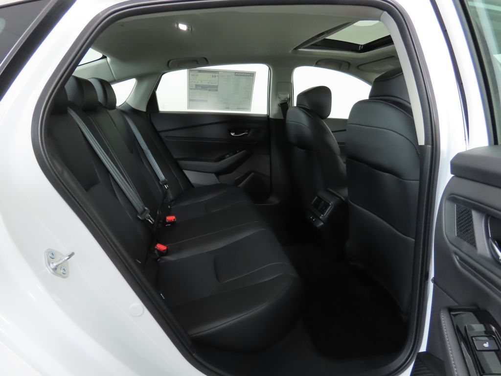2025 Honda Accord Touring 24