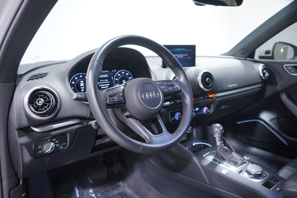 Thumbnail: 2019 Audi A3 - 6