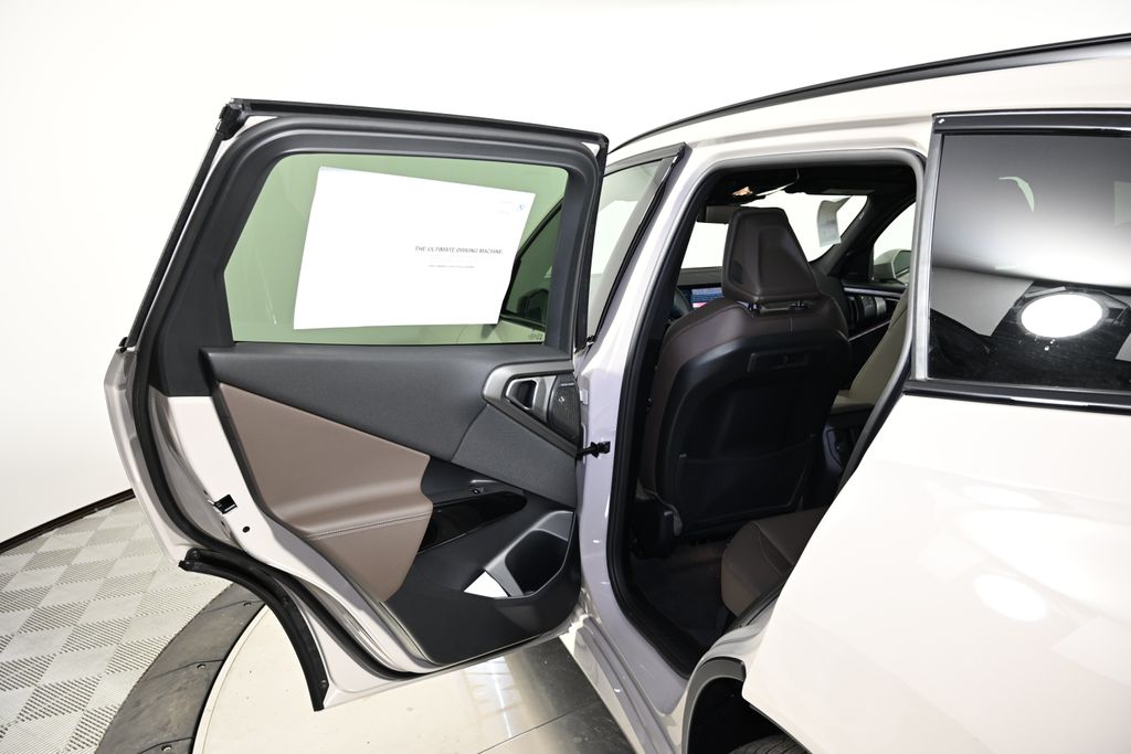 Thumbnail: 2026 BMW X3 - 23